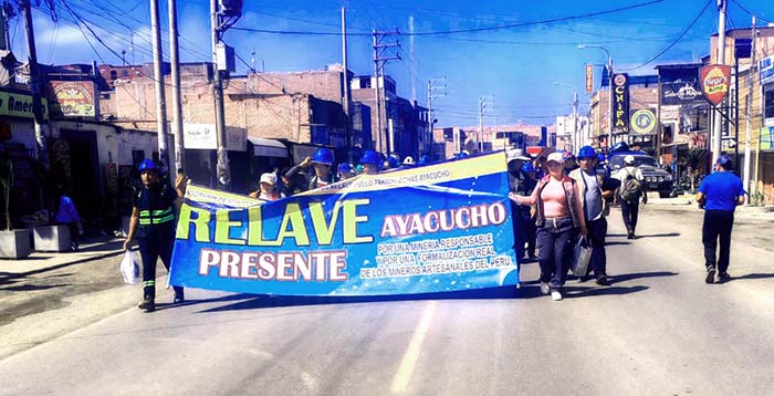 Arequipa: más mineros se suman a movilización de mineros artesanales en Chala